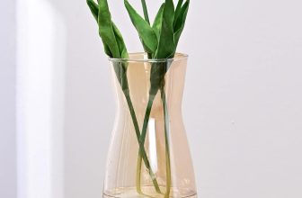 5 Stunning Shop Spring Vases to Elevate Store Displays