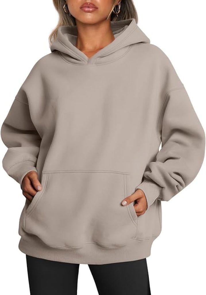 Comfort Hoodie by Trendy Queen – Oversized Women's Fleece Sweatshirt, Stylish Fall 2025 Pullover, and Cozy Winter Sweater for Everyday Fashion